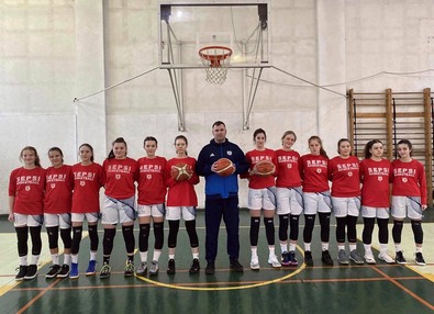 A Sepsi ISK U16-as lánycsapat három győzelmet és egy vereséget jegyzett. Fotó: Facebook / Sepsiszentgyörgyi Iskolás Sportklub
