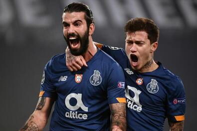 Sérgio Oliveira (balról) hosszabbításban szerzett gólja továbbjutásért ért. Fotó: imagephotoagency.it