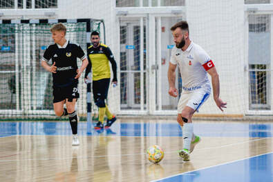 Mánya Szabolcs (fehérben).  Fotó: Facebook / ScoreGoal Kecskemét