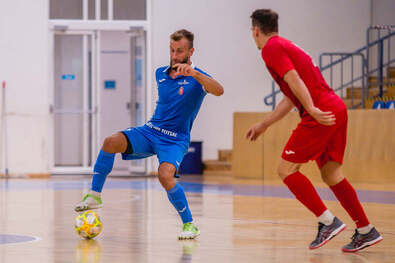 Mánya Szabolcs (kékben). Fotó: Facebook / SG Kecskemét Futsal