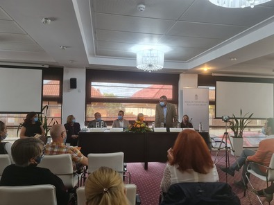 Dr. Grezsa Ferenc üdvözli a konferencia résztvevőit