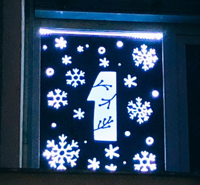 Világító adventi kalendárium. Fotó: KVMT