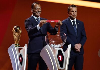 A sorsoláson Cafú és Lothar Matthäus is közreműködött. Fotó: Reuters