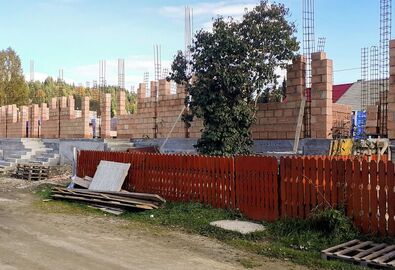 Emelkednek a falak. Fotó: Bodor János
