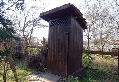 Az udvari árnyékszékeket nem kell bejelenteni. Fotó: Demeter J. Ildikó