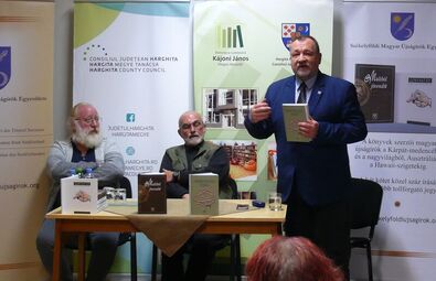 Sarány István, Galbács Pál és Szekeres Attila a könyvbemutatón. Fotó: Kiss Előd Gergely