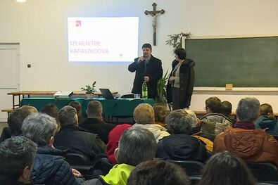 Kertész Tibor és Mária előadása a Szent József plébánián. Fotók: Kátai Edit