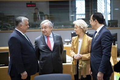 Orbán Viktor, Antonio Guterres ENSZ-főtitkár, Ursula von der Leyen és Nikosz Hrisztodulidisz ciprusi elnök társaságában Brüsszelben. Fotó: MTI / Miniszterelnöki Sajtóiroda / Fischer Zoltán