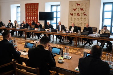 Tegnap megtartotta utolsó ülését a Ferenc pápa látogatását előkészítő vatikáni–magyar delegáció.  Fotó: MTI / Miniszterelnökség / Botár Gergely