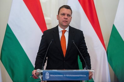 Menczer Tamás a budapesti sajtótájékoztatón. Fotó: MTI / Balogh Zoltán
