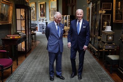 III. Károly király a windsori kastélyban fogadja Joe Biden amerikai elnököt. Fotó: Facebook / King Charles III.