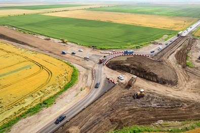 Jövő májusra készülhet el a terelőút. Fotó: Kristó-Gothárd Hunor