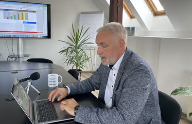 Édler András – igyekszünk ünneppé tenni a díjátadó gálát. A szerző felvétele