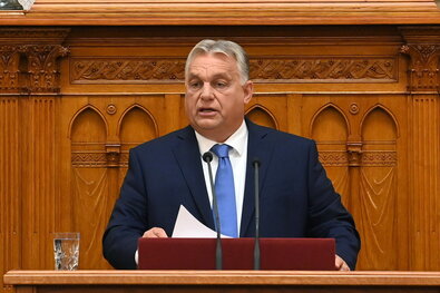 Orbán Viktor miniszterelnök napirend előtt szólal fel az Országgyűlés őszi ülésszakának első napján. Fotó: MTI / Máthé Zoltán