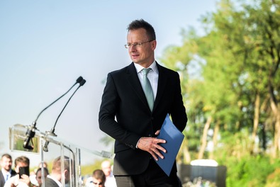 Szijjártó Péter a Magyarország és Szlovákia közötti újabb határátkelési pont tegnapi megnyitóján. Fotó: Facebook / Szijjártó Péter
