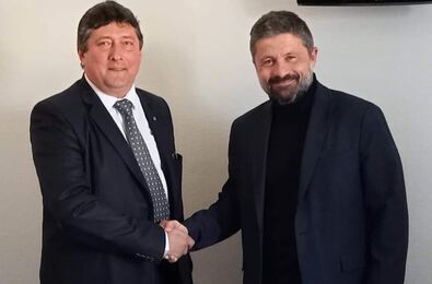 Kulcsár-Terza József és Jean-Félix Acquaviva. Fotó: Facebook / Kulcsár-Terza József