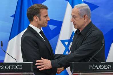 Emmanuel Macron és Benjámín Netanjáhú. Fotó: Facebook / The Prime Minister of Israel