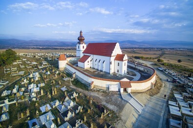 A Szent Mihály-hegyi műemlék templom. A szerző felvétele