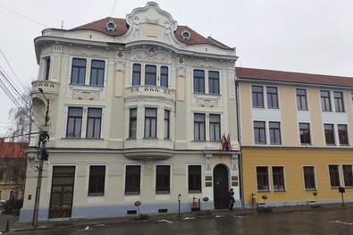 Fizetésemelés a kézdivásárhelyi városházán
