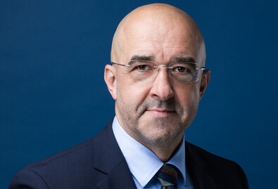 Nemzethomogenizálás meccsnézéssel (Beszélgetés dr. Kovács Zoltánnal, a magyar kormány nemzetközi kommunikációért  és kapcsolatokért felelős államtitkárával)