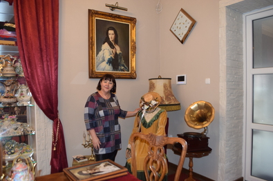 Sissi bemutató is nyílik (Olga  Babagaléria  Kézdivásárhelyen)