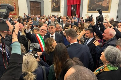Marcel Ciolacu az Olaszországban élő románok között. Fotó: Facebook / Marcel Ciolacu