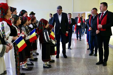 Fotó:  Facebook / Marcel Ciolacu
