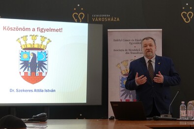Erdély címeréről Csíkszeredában