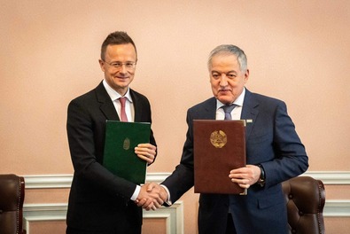 Atombombák helyett tűzszünetet! (Szijjártó Péter Tádzsikisztánban)