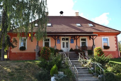 A kézdiszentkereszti községháza. A szerző felvétele