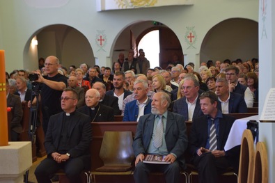 Lapok közé zárt sanctuariumok (Bemutatták a Kézdi-Orbaiszék római katolikus templomai című könyvet)