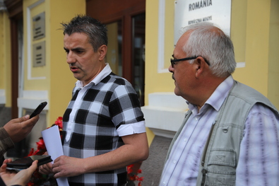 Erőss Bulcsú és Miklós András tanácstagjelölt a hétfői sajtótájékoztatón. Fotó: Albert Levente
