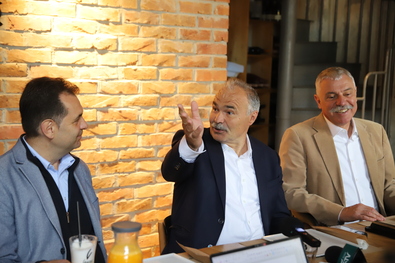 Antal Árpád, Nagy István és Tamás Sándor – szakmai és baráti kapcsolat is összefűzi őket. Fotó: Albert Levente