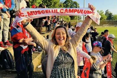 Elena Lasconi az USR egyik legsikeresebb politikusa, 71 százalékos többséggel választották vissza Câmpulung Muscel polgármesterévé. Fotó: Facebook / Elena Lasconi