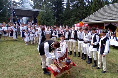 Juhászlakodalom a Tündérvölgyben (Kovászna)