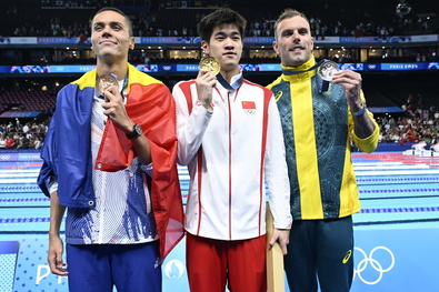 Olimpiai érmek, botrány, hazaküldött eurómilliárdok