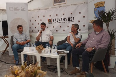 Molnár Zsolt, Kallós Zoltán, Ferencz-Salamon Alpár és Aáry-Tamás Lajos. A szerző felvétele