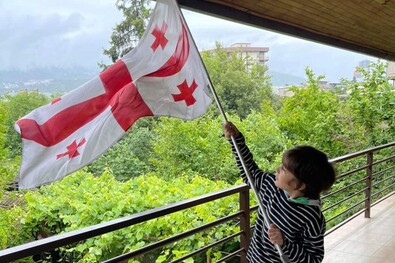 Georgia zászlaja.  Fotó: Mamuka Gongadze