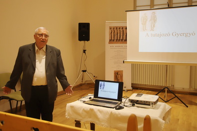 Garda Dezső előadás közben. Fotó: Albert Levente
