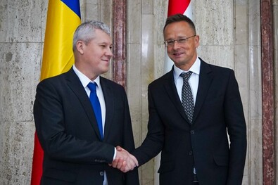 Cătălin Predoiu szeptemberben találkozott Szijjártó Péter magyar külügyminiszterrel – a schengeni csatlakozásról is beszéltek. Fotó: Facebook / Cătălin Predoiu