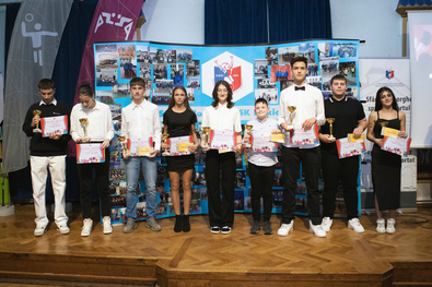 A sportágak legjobb sportolói. Fotó: Facebook / Sepsiszentgyörgyi Iskolás Sportklub