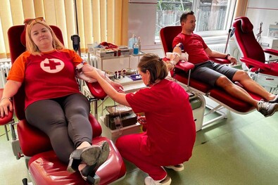 Csoportos véradásra jelentkeztek a vöröskeresztesek. Fotó: Kovászna Megyei Vöröskereszt