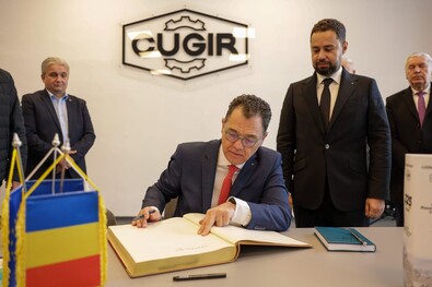Radu Oprea gazdasági miniszter ellátogatott Kudzsirba. Fotó: Facebook / Stefan Radu Oprea