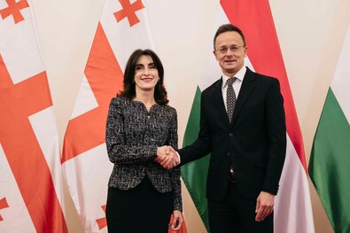 Maka Bocsorisvili és Szijjártó Péter. Fotó: Facebook / Szijjártó Péter