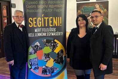 Majláth-Szabó Attila feleségével és Kelemen Tiborral. Fotó: Albert Levente