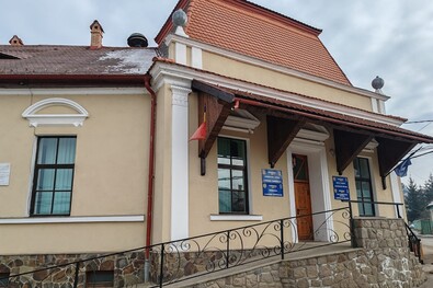 Az önkormányzat épülete. Fotók: Demeter Virág Katalin