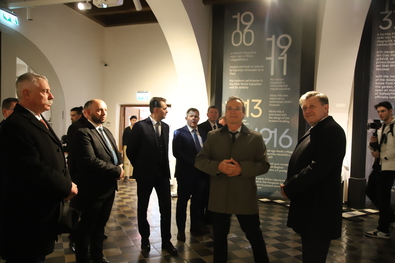 Crin Antonescu a Székely Nemzeti Múzeumban. Fotó: Albert Levente