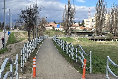 Két hónap múlva „hivatalosan” is használható lesz a kerékpárút. A szerző felvétele