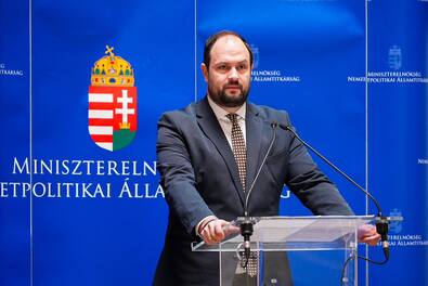 Nacsa Lőrinc, a Miniszterelnökség nemzetpolitikáért felelős államtitkára. Fotó: Facebook / Nacsa Lőrinc
