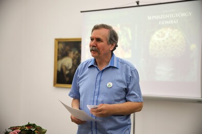 Zsigmond Győző Farkas János munkáját méltatja. Fotó: Albert Levente